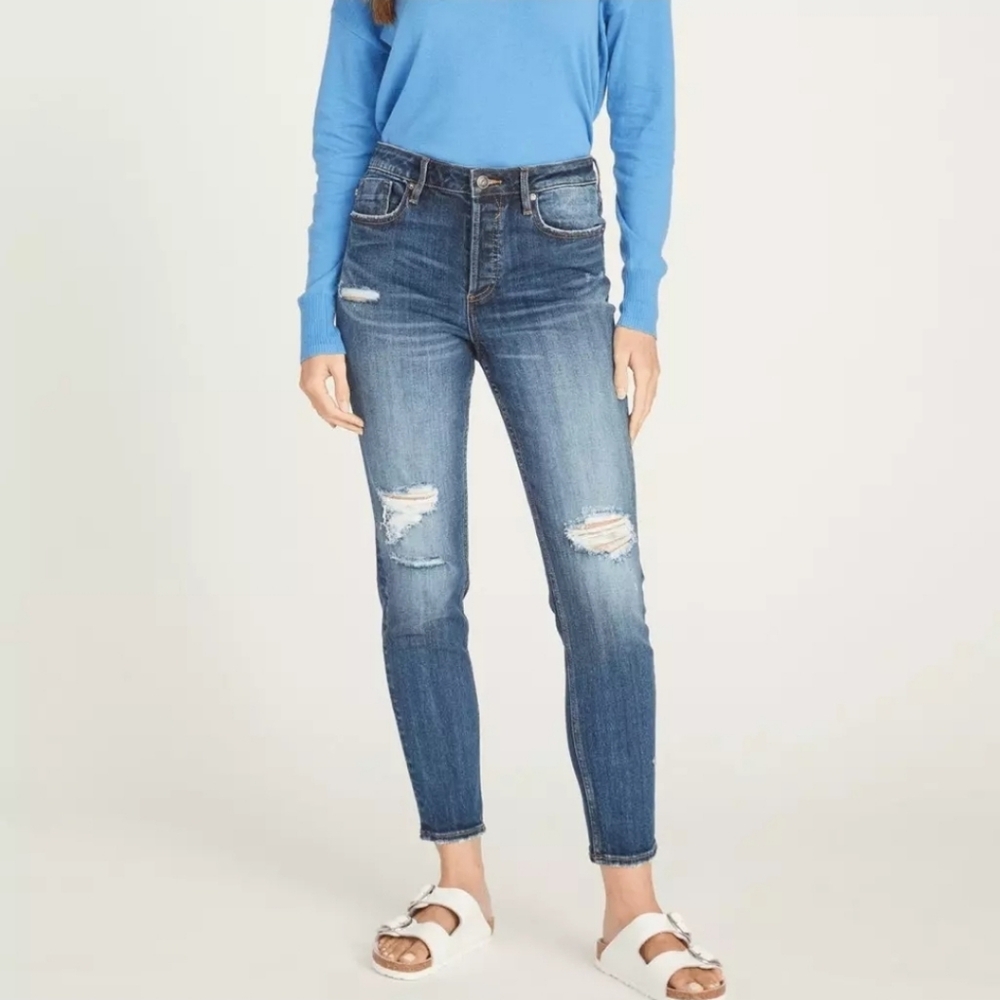 Vigoss Women's Straight Leg Distressed Jeans in Medium Blue